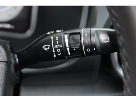 2022 Hyundai Kona 1.0 T-GDI Executive Two Tone Roof €22,950 thumbnail