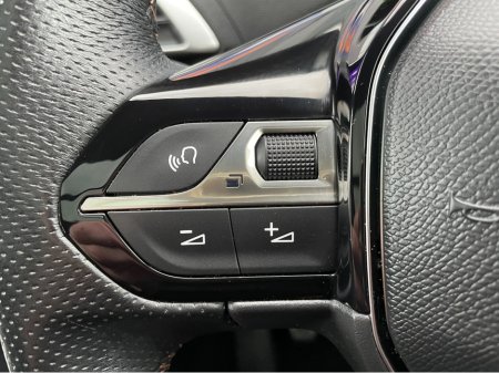 2019 Peugeot 3008 GT-LINE 1.5 BLUE HDI 130 6.2 4 €19,750 thumbnail