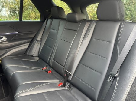 2022 Mercedes-Benz GLE Class  €63,995 thumbnail