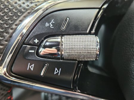 2021 Skoda Octavia - thumbnail 11