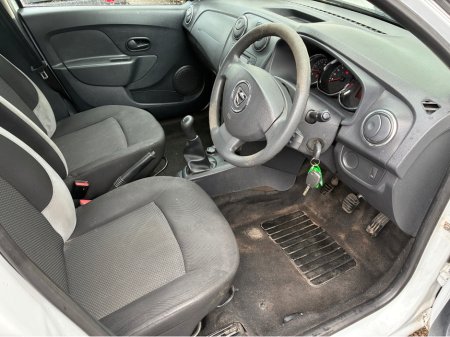 2015 Dacia Sandero ALTERNATIVE 1.5 DCI 90 4DR €6,750 thumbnail