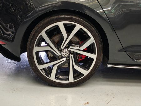 2016 Volkswagen Golf GTI Clubsport Track Edition//LOW KMs €29,450 thumbnail