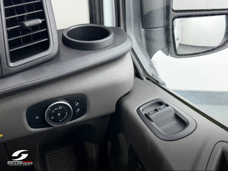 2022 Ford Transit - thumbnail 18