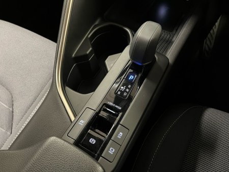 2024 Toyota C-HR - thumbnail 4