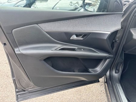 2019 Peugeot 3008 - thumbnail 22