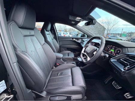 2025 Audi Q4 e-tron 82kwh long Range - S Line Black Ed - Quattro €47,940 thumbnail