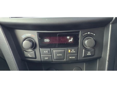 2013 Suzuki Swift - thumbnail 16