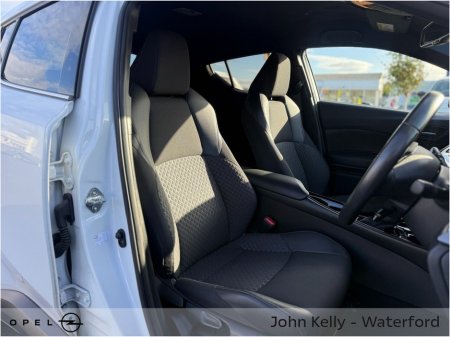 2023 Toyota C-HR 1.8 HYBRID SPORT €24,885 thumbnail