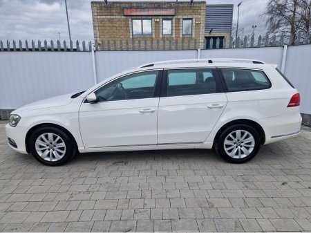 2011 Volkswagen Passat - thumbnail 6