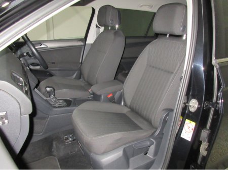 2022 Volkswagen Tiguan Allspace A7 LIFE 2.0 TDI D7F 150 AUTO - FINANCE & SCRAPPAGE AVAILABLE €39,895 thumbnail