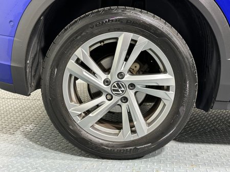 2023 Volkswagen T-Roc R Line Automatic 1.5 Tsi €33,800 thumbnail