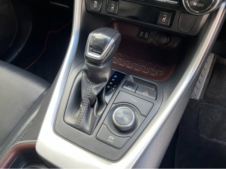 2020 Toyota Rav4 - thumbnail 17