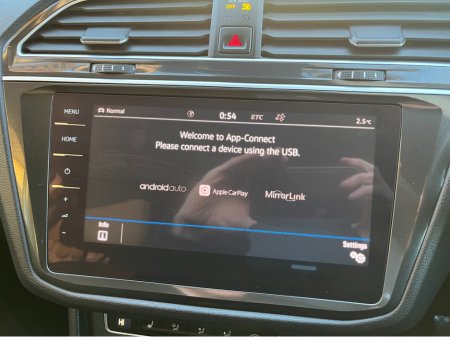 2019 Volkswagen Tiguan HIGHLINE 4MOTION AUTOMATIC 2.0 DIESEL //HIGH SPEC//360 PARKING CAMERAS//FRONT AND REAR HEATED SEATS//POWER TAILGATE//HEAD UP DISPLAY// thumbnail