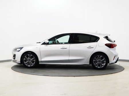 2023 Ford Focus - thumbnail 5