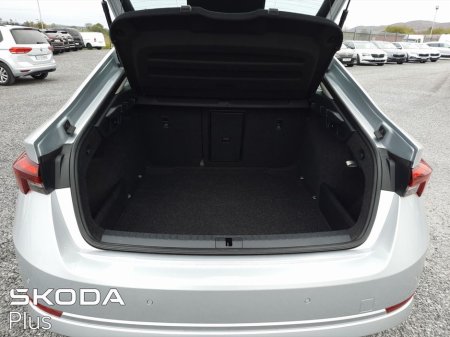 2023 Skoda Octavia - thumbnail 10