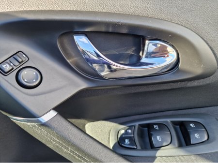 2018 Renault Kadjar - thumbnail 19