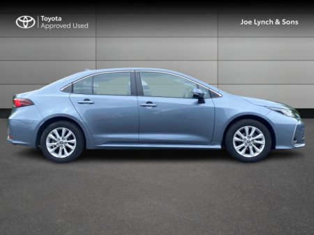 2024 Toyota Corolla COROLLA LUNA SALOON €33,995