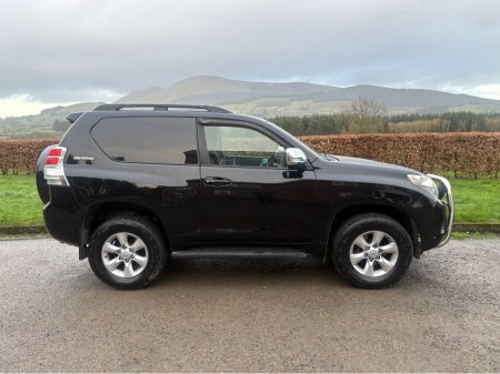 2012 Toyota Landcruiser - thumbnail 1