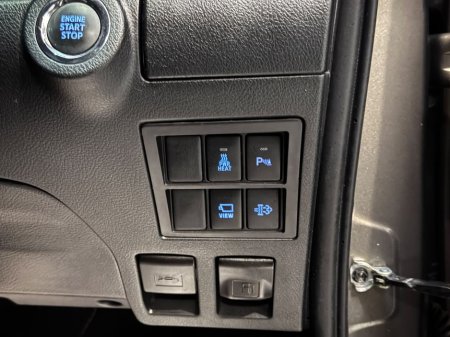 2023 Toyota Hilux - thumbnail 15