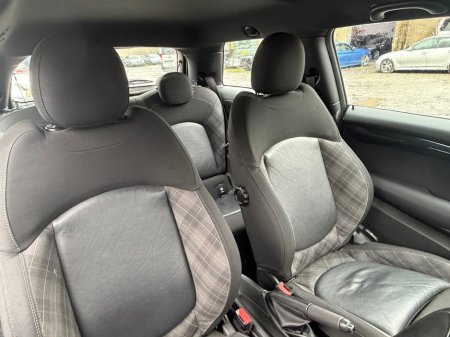 2017 MINI Hatch - thumbnail 16