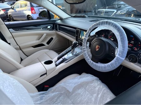 2014 Porsche Panamera PORSCHE PANAMERA 3.0 V6 FACELIFT 300BHP TURBO LOOK,SUNROOF ,HEATED SEATS ,REVERSE CAMERAS,SAT NAV ,PREMIUM TURBO LEATHER (rare) €29,840 thumbnail
