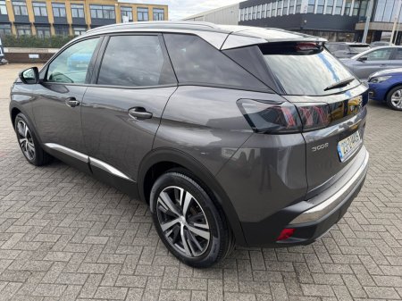 2023 Peugeot 3008 - thumbnail 6