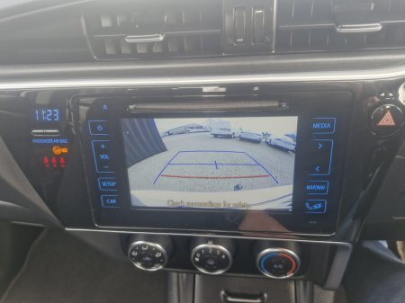 2017 Toyota Corolla - thumbnail 14