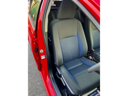 2019 Toyota Aqua - thumbnail 14