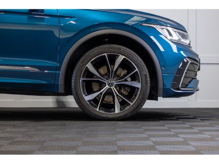 2023 Volkswagen Tiguan 1.4 TSI PHEV 245HP R-Line DSG €37,950 thumbnail