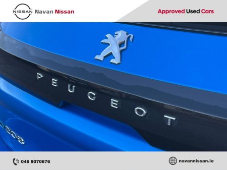 2023 Peugeot 208 Electric 136bhp (50 kWh) GT €19,950 thumbnail