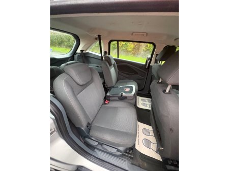 2013 Ford Grand C-Max 1.6 TDCI 95PS ACTIV €4,950 thumbnail