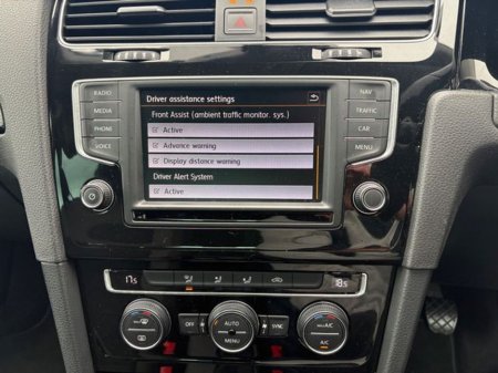 2016 Volkswagen Golf - thumbnail 17