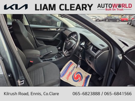 2015 Skoda Octavia STYLE 1.6 TDI 90HP 4DR thumbnail