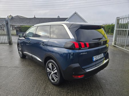 2023 Peugeot 5008 1.5 BlueHDi 130bhp Allure Auto €33,950 thumbnail