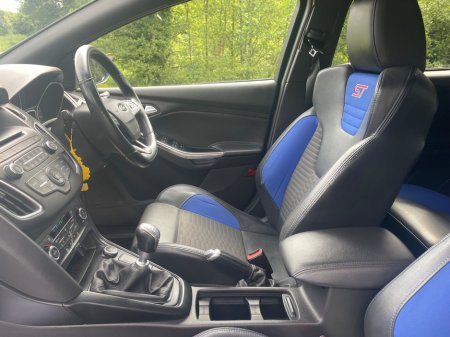 2015 Ford Focus 2.0 TDCi 180PS ST2 €9,995 thumbnail