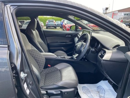 2022 Toyota C-HR - thumbnail 14