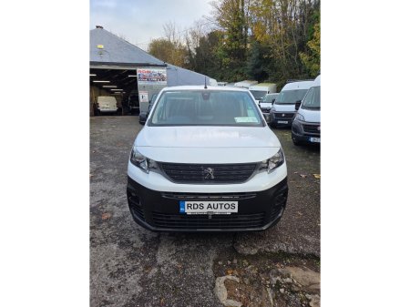 2023 Peugeot Partner PROFESSIONAL PLUS 1.5 €15,850