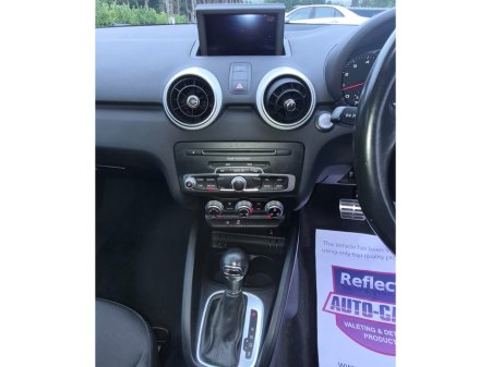 2015 Audi A1 - thumbnail 16