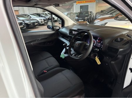 2022 Toyota Proace City - thumbnail 5