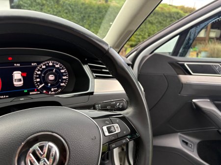 2017 Volkswagen Passat 1.6 TDI DSG 120HP Highline €15,950 thumbnail