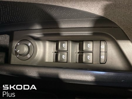 2023 Skoda Enyaq - thumbnail 23