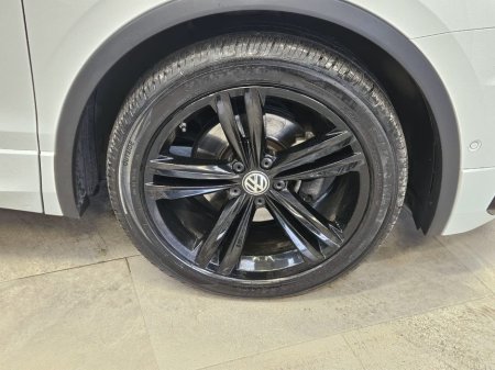 2020 Volkswagen Tiguan 2.0 TDI 150HP R-Line DSG thumbnail