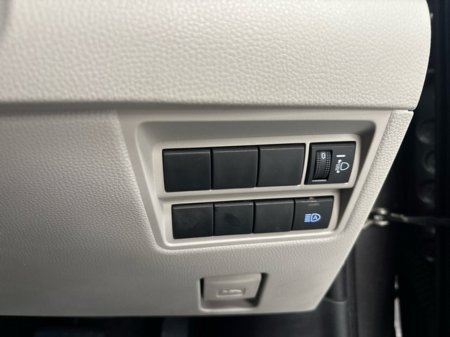 2023 Toyota Yaris - thumbnail 17