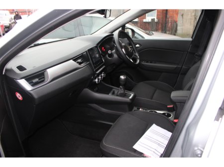 2021 Renault Captur 1.5 DCI PLAY COMMERCIAL 95 €8,902 thumbnail