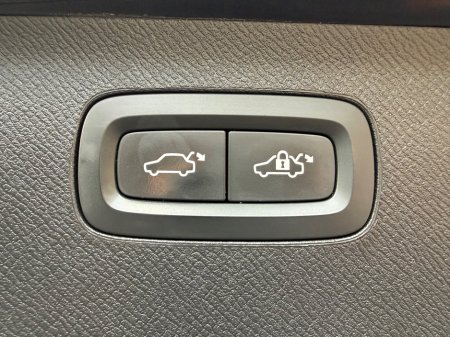 2017 Volvo XC90 T8 (407hp) PHEV Inscription Geartronic thumbnail