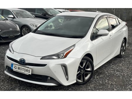 2021 Toyota Prius - view 3