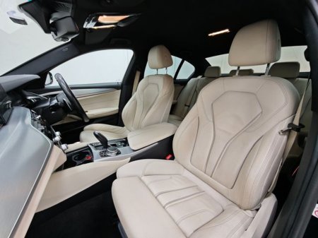 2019 BMW 5 Series - thumbnail 12