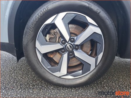 2023 Nissan Qashqai ONE LADY OWENER! ePOWER SV PREMIUM €30,900 thumbnail