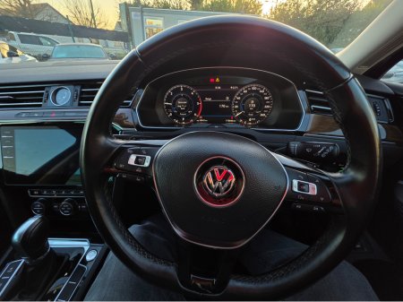 2018 Volkswagen Passat 2.0 TDI VIRTUAL DASH FULL LEATHER HEATED ELECTRIC SEATS SAT NAV CARPLAY ANDROID AUTO BLIND SPORT PARKING SENSORS SELF PARKING ASSIST 360 CAMERA €20,750 thumbnail