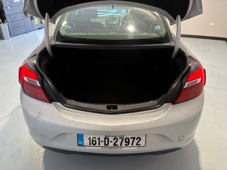 2016 Opel Insignia - view 4